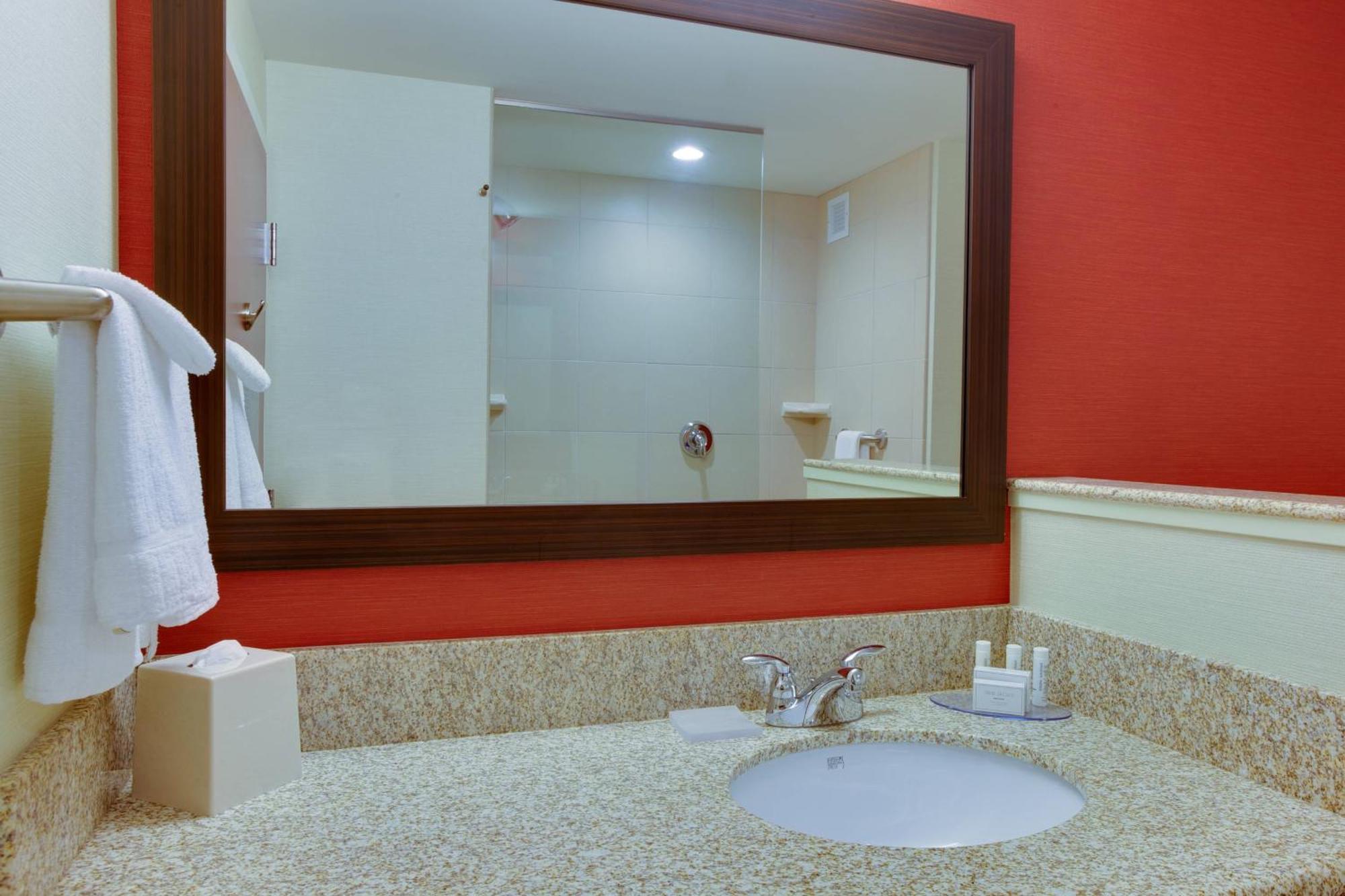 Courtyard By Marriott Pittsburgh North/Cranberry Woods Hotel Cranberry Township Exterior foto
